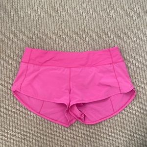 Lululemon Sonic pink speed up shorts 2.5”